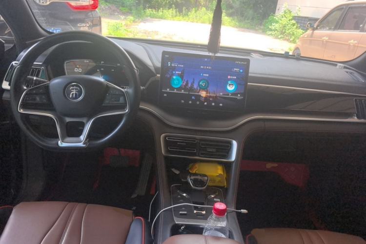 Used BYD Song PLUS 2020 1.5T Automatic Prestige Version Center Console