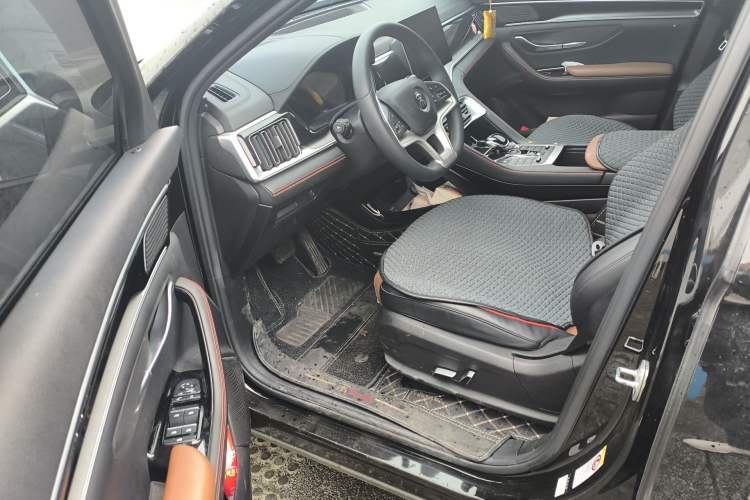 Used BYD Song PLUS 2020 1.5T Automatic Luxury Version Driver Seat