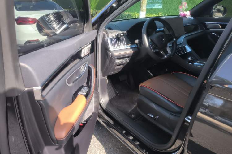 Used BYD Song PLUS 2020 1.5T Automatic Prestige Version Driver Seat