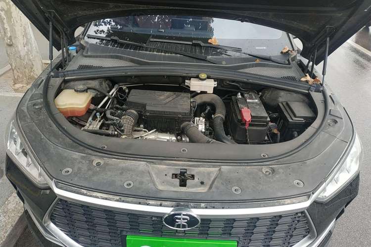 Used BYD Song PLUS 2020 1.5T Automatic Prestige Version Engine Bay