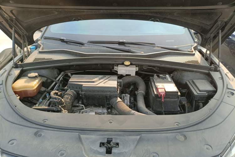 Used BYD Song PLUS 2020 1.5T Automatic Prestige Version Engine Bay