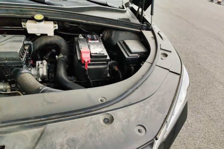 Used BYD Song PLUS 2020 1.5T Automatic Flagship Edition Engine Bay Left