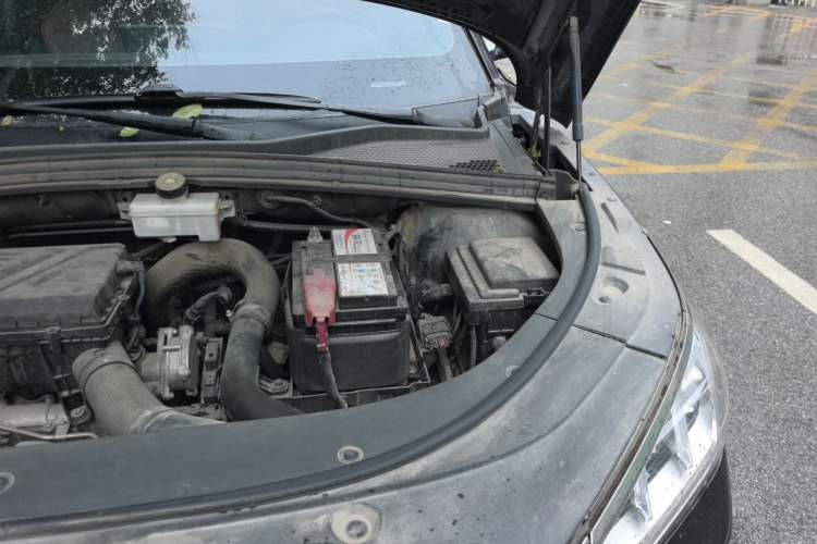 Used BYD Song PLUS 2020 1.5T Automatic Prestige Version Engine Bay Left