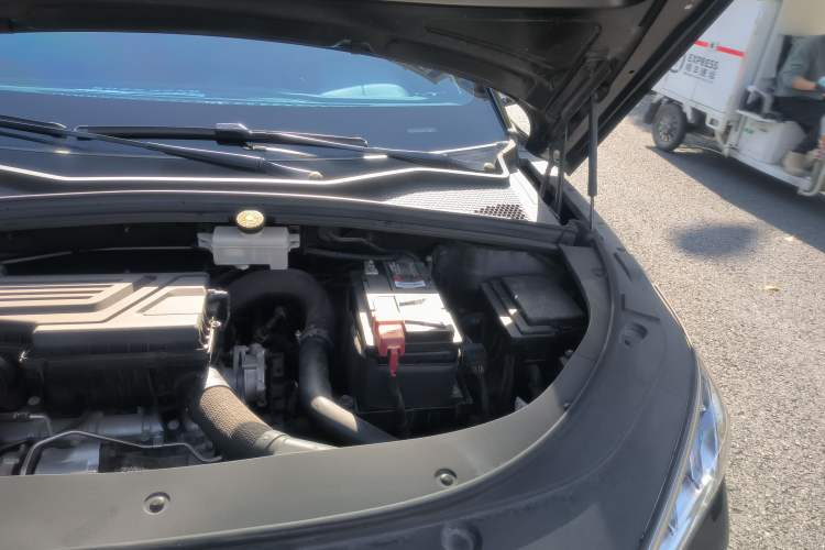 Used BYD Song PLUS 2020 1.5T Automatic Prestige Version Engine Bay Left
