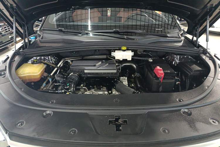 Used BYD Song PLUS 2020 1.5T Automatic Prestige Version Engine Bay