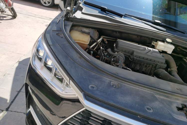 Used BYD Song PLUS 2020 1.5T Automatic Prestige Version Engine Bay Right