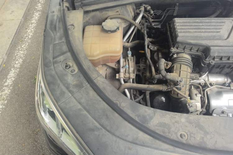 Used BYD Song PLUS 2020 1.5T Automatic Prestige Version Engine Bay Right