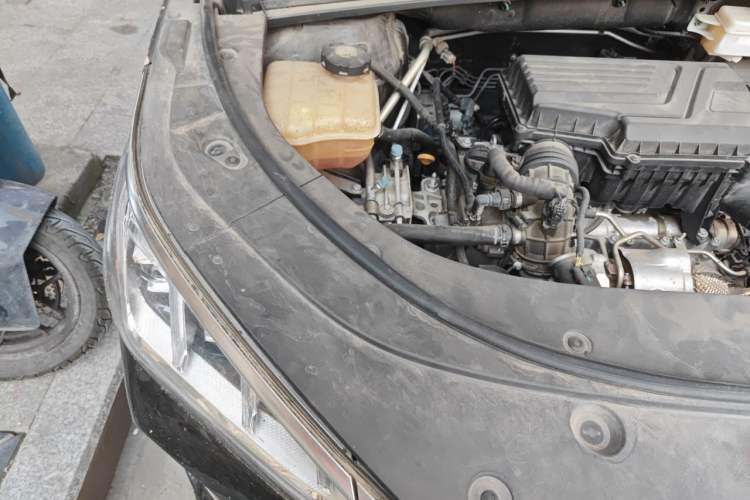 Used BYD Song PLUS 2020 1.5T Automatic Flagship PLUS Engine Bay Right