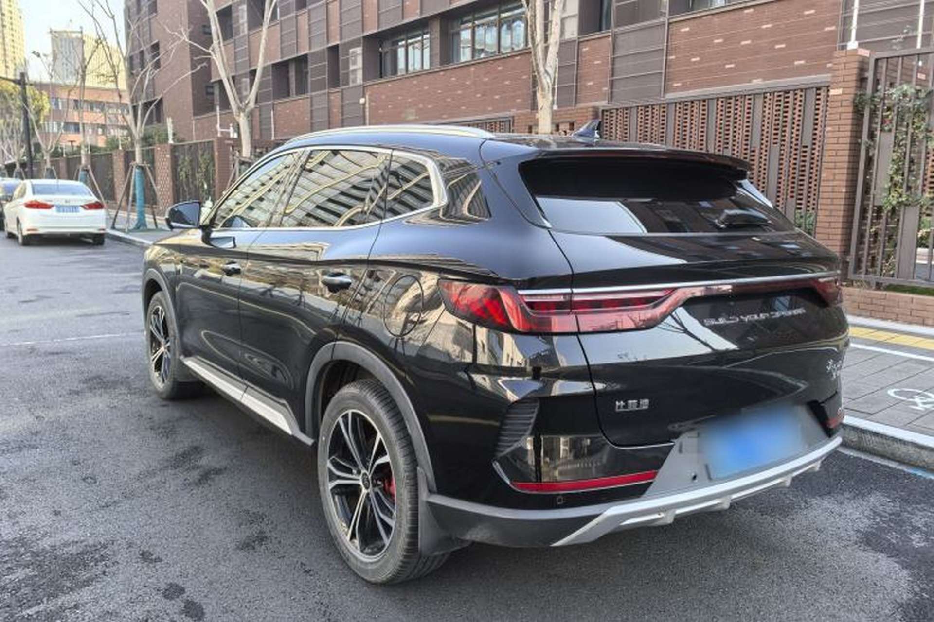 Used BYD Song PLUS 2020 1.5T Automatic Prestige Version Exterior 3