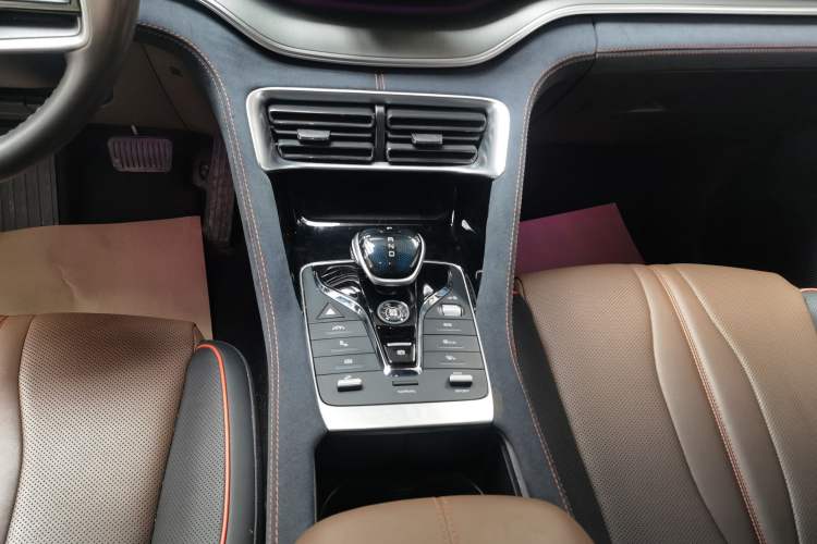 Used BYD Song PLUS 2020 1.5T Automatic Flagship PLUS Gear Lever