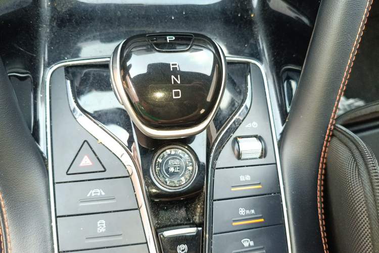 Used BYD Song PLUS 2020 1.5T Automatic Prestige Version Gear Lever