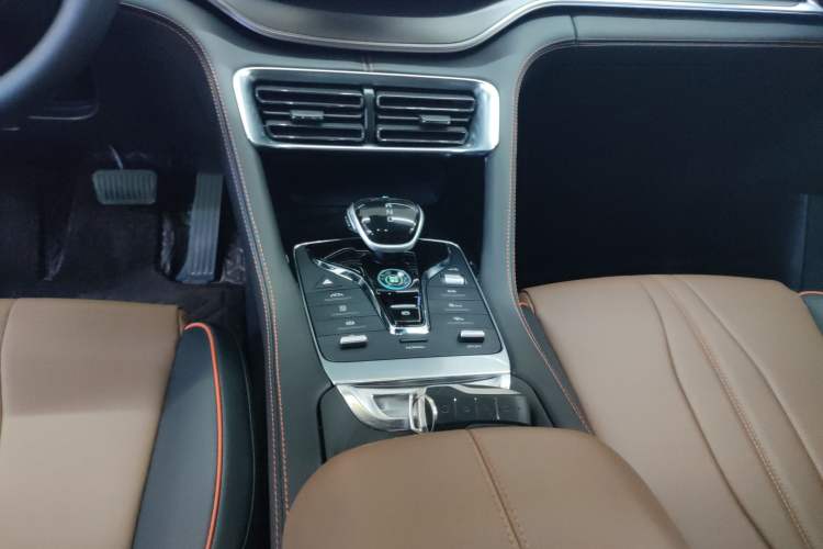 Used BYD Song PLUS 2020 1.5T Automatic Prestige Version Gear Lever
