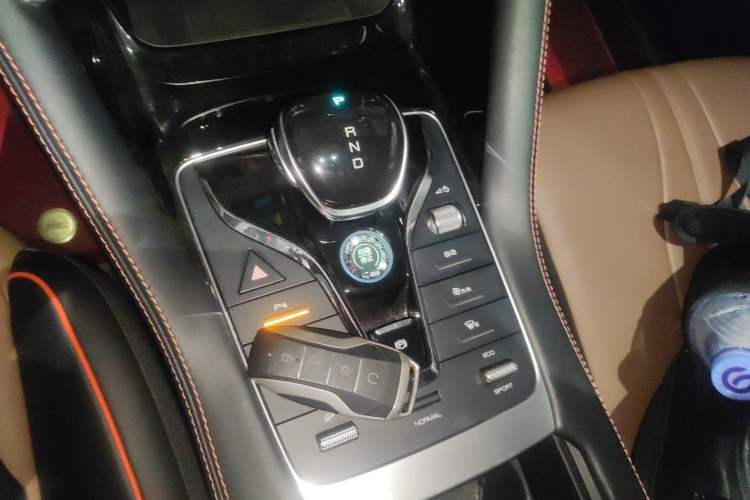 Used BYD Song PLUS 2020 1.5T Automatic Luxury Version Gear Lever