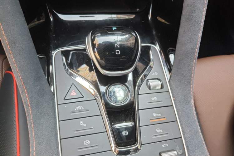 Used BYD Song PLUS 2020 1.5T Automatic Flagship PLUS Gear Lever