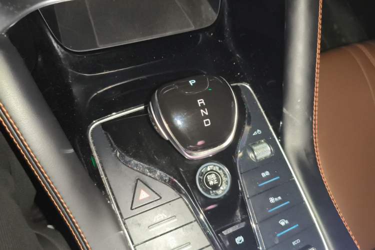 Used BYD Song PLUS 2020 1.5T Automatic Prestige Version Gear Lever