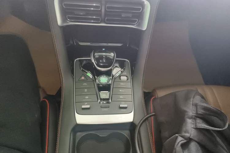 Used BYD Song PLUS 2020 1.5T Automatic Prestige Version Gear Lever