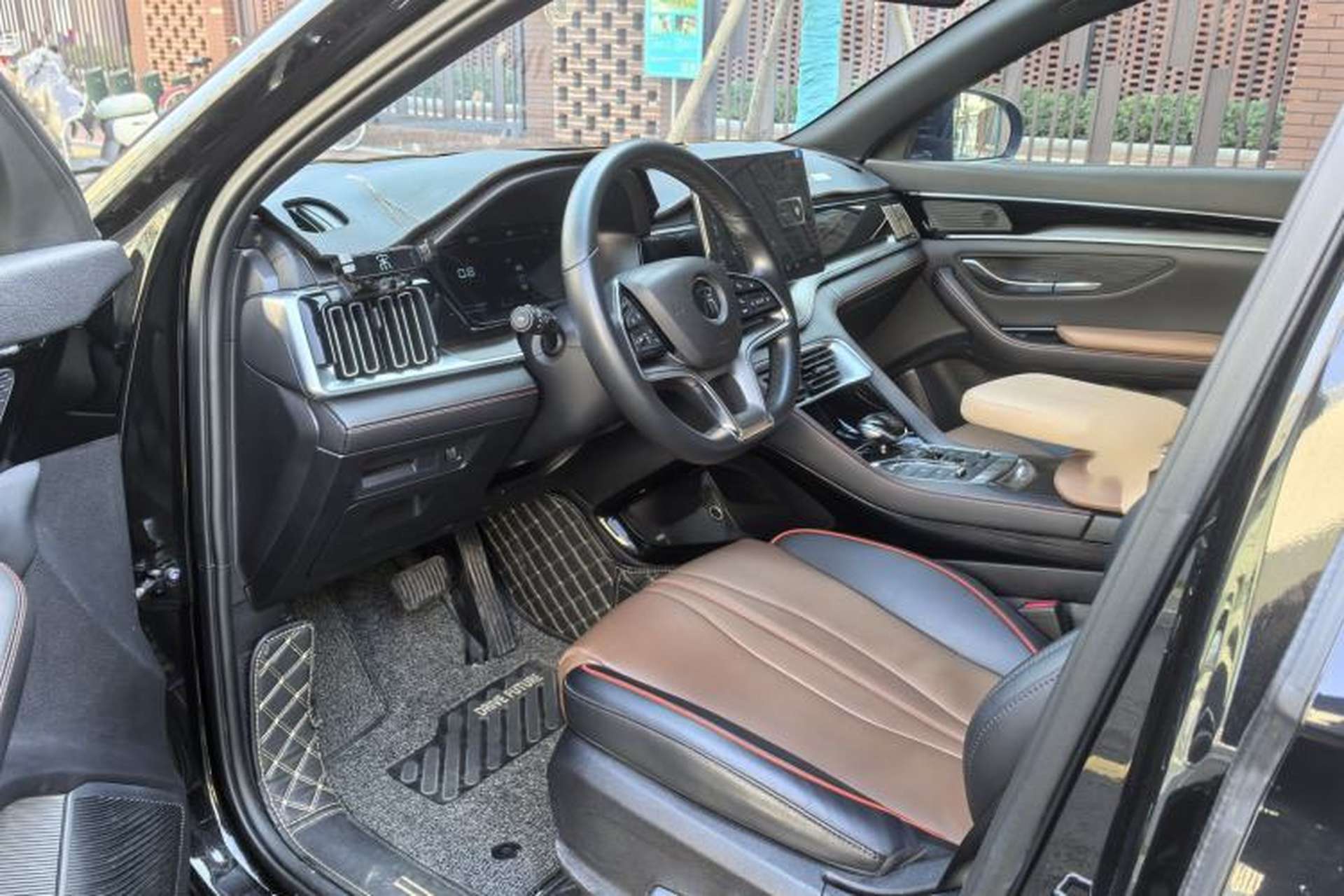 Used BYD Song PLUS 2020 1.5T Automatic Prestige Version Interior 2