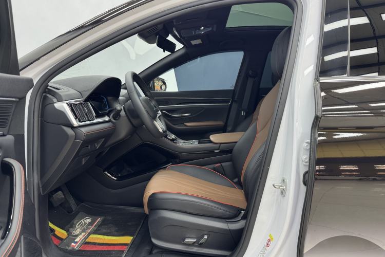 Used BYD Song PLUS 2020 1.5T Automatic Prestige Version Interior 2