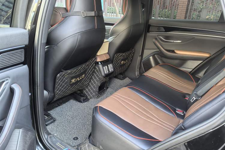 Used BYD Song PLUS 2020 1.5T Automatic Prestige Version Interior 3
