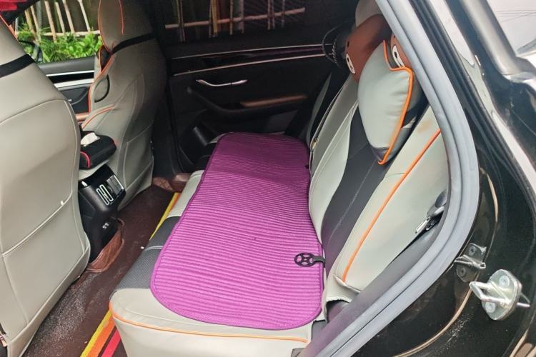 Used BYD Song PLUS 2020 1.5T Automatic Prestige Version Interior 4