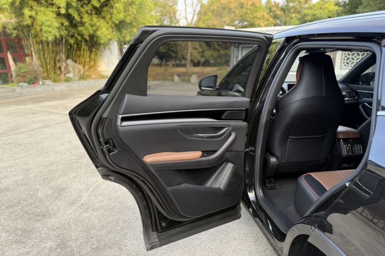 Used BYD Song PLUS 2020 1.5T Automatic Luxury Version Interior 5