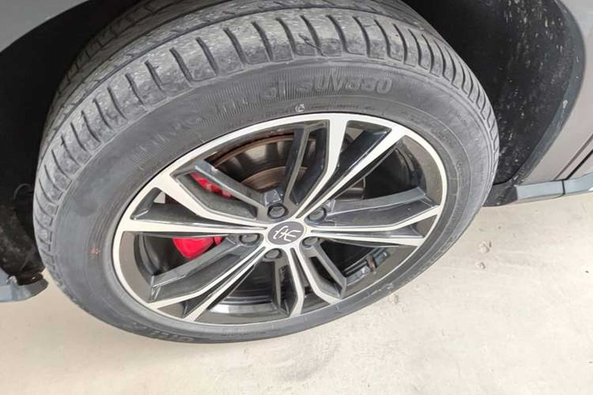 Used BYD Song PLUS 2020 1.5T Automatic Prestige Version Left Front Wheel Hub