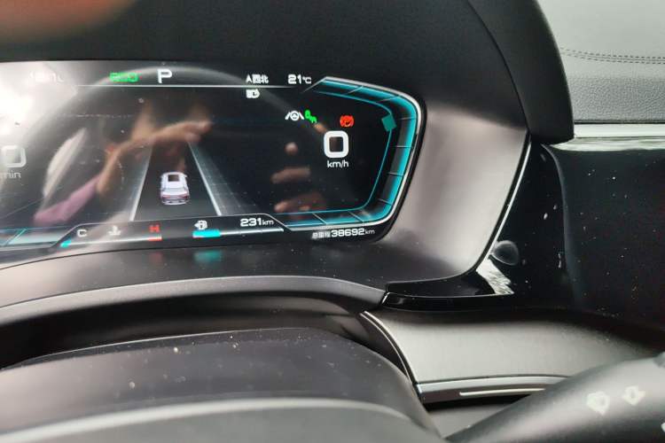 Used BYD Song PLUS 2020 1.5T Automatic Flagship Edition Odometer Close Up