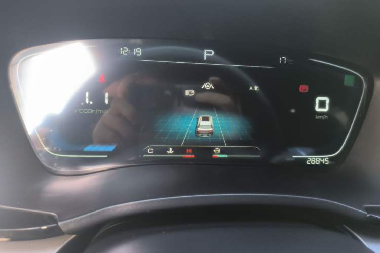 Used BYD Song PLUS 2020 1.5T Automatic Prestige Version Odometer Close Up