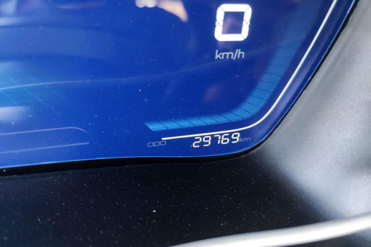 Used BYD Song PLUS 2020 1.5T Automatic Flagship Edition Odometer Close Up