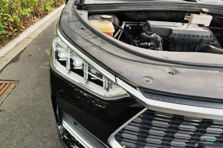 Used BYD Song PLUS 2020 1.5T Automatic Flagship Edition Right Front Headlight