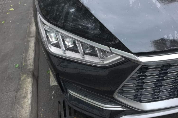 Used BYD Song PLUS 2020 1.5T Automatic Prestige Version Right Front Headlight