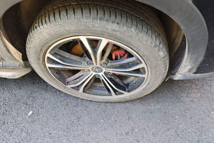 Used BYD Song PLUS 2020 1.5T Automatic Prestige Version Right Front Wheel Hub