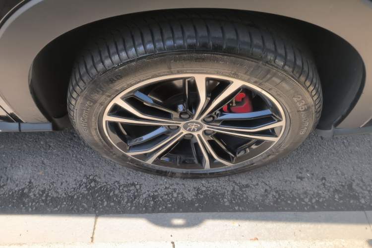 Used BYD Song PLUS 2020 1.5T Automatic Prestige Version Right Front Wheel Hub
