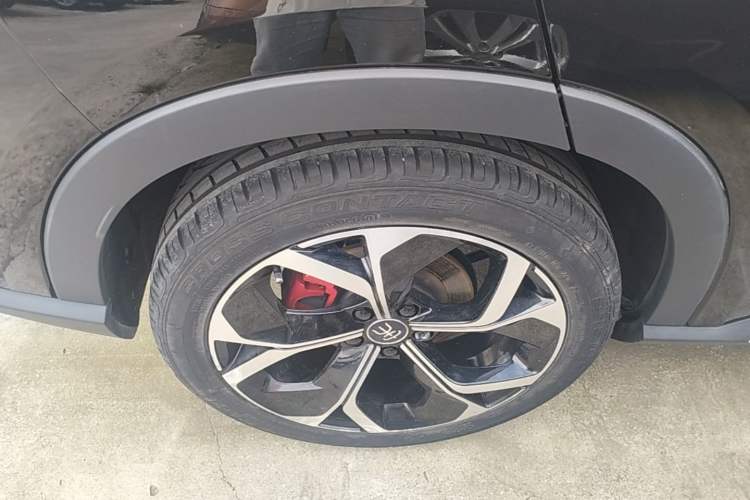 Used BYD Song PLUS 2020 1.5T Automatic Flagship PLUS Right Rear Wheel Hub