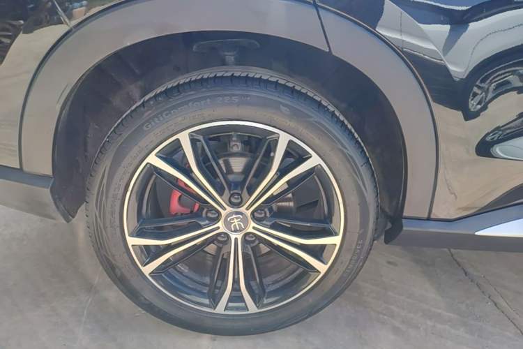Used BYD Song PLUS 2020 1.5T Automatic Flagship Edition Right Rear Wheel Hub