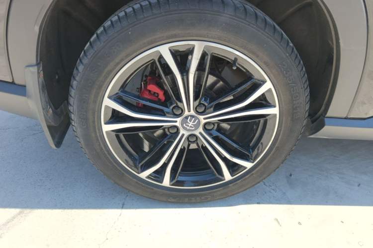 Used BYD Song PLUS 2020 1.5T Automatic Prestige Version Right Rear Wheel Hub
