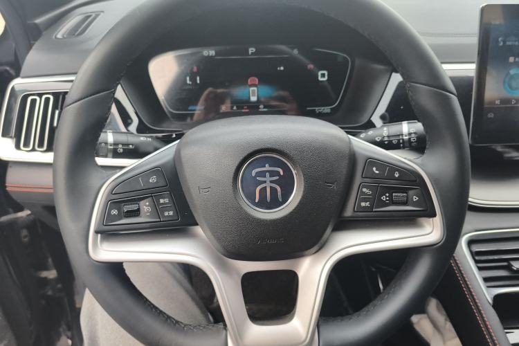 Used BYD Song PLUS 2020 1.5T Automatic Luxury Version Steering Wheel