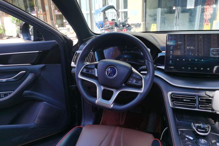 Used BYD Song PLUS 2020 1.5T Automatic Prestige Version Steering Wheel