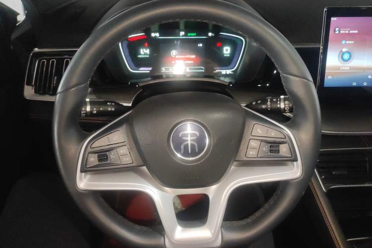 Used BYD Song PLUS 2020 1.5T Automatic Luxury Version Steering Wheel