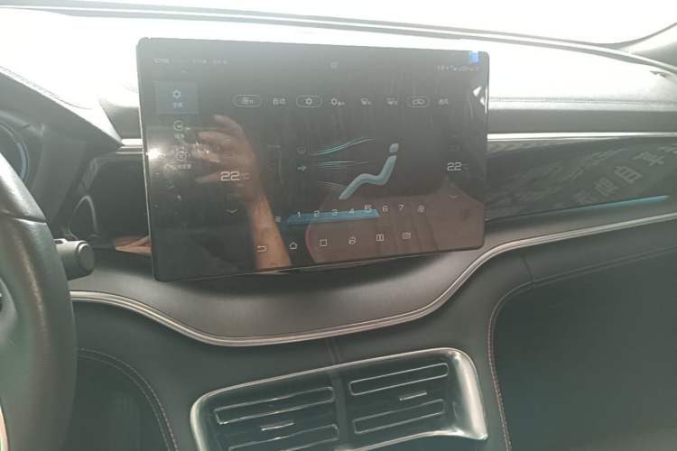 Used BYD Song PLUS 2020 1.5T Automatic Flagship Edition Audio And AC Panel