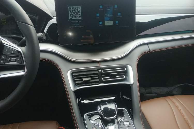 Used BYD Song PLUS 2020 1.5T Automatic Flagship Edition Audio And AC Panel