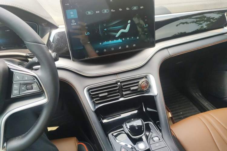 Used BYD Song PLUS 2020 1.5T Automatic Prestige Version Audio And AC Panel