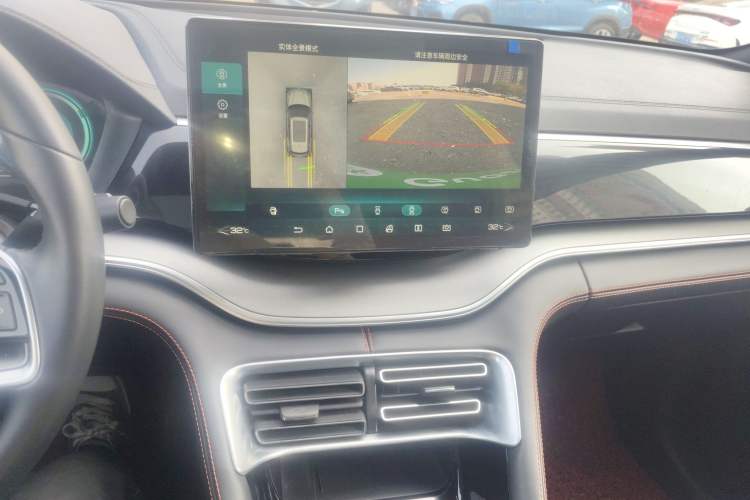 Used BYD Song PLUS 2020 1.5T Automatic Flagship Edition Audio And AC Panel