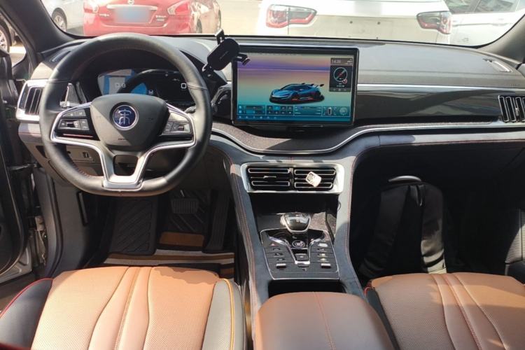 Used BYD Song PLUS 2020 1.5T Automatic Flagship PLUS Center Console