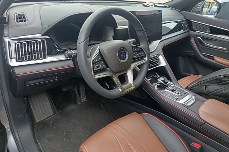 Used BYD Song PLUS 2020 1.5T Automatic Flagship Edition Center Console