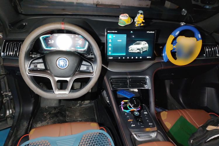 Used BYD Song PLUS 2020 1.5T Automatic Flagship Edition Center Console