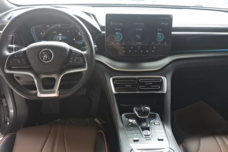 Used BYD Song PLUS 2020 1.5T Automatic Prestige Version Center Console