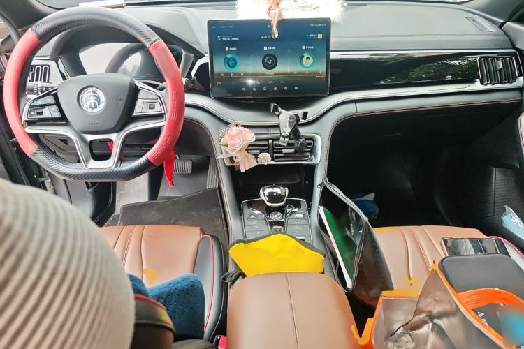 Used BYD Song PLUS 2020 1.5T Automatic Flagship Edition Center Console