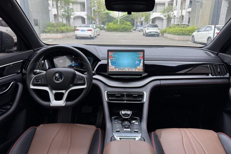 Used BYD Song PLUS 2020 1.5T Automatic Luxury Version Center Console