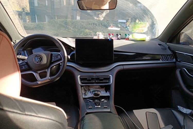 Used BYD Song PLUS 2020 1.5T Automatic Prestige Version Center Console